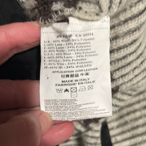 Diesel Oversized Boxy Sweater Poncho Wool Blend Vest size S - Picture 8 of 8